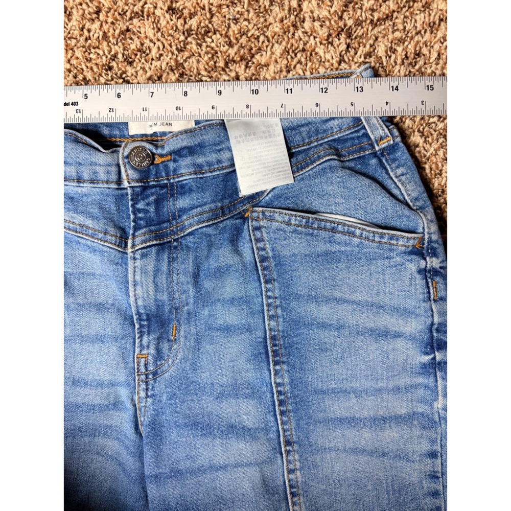 Denizen Levi's Womens High Rise Mom Jean Shorts Medium Wash Size 9 W29 #8 - Picture 4 of 4